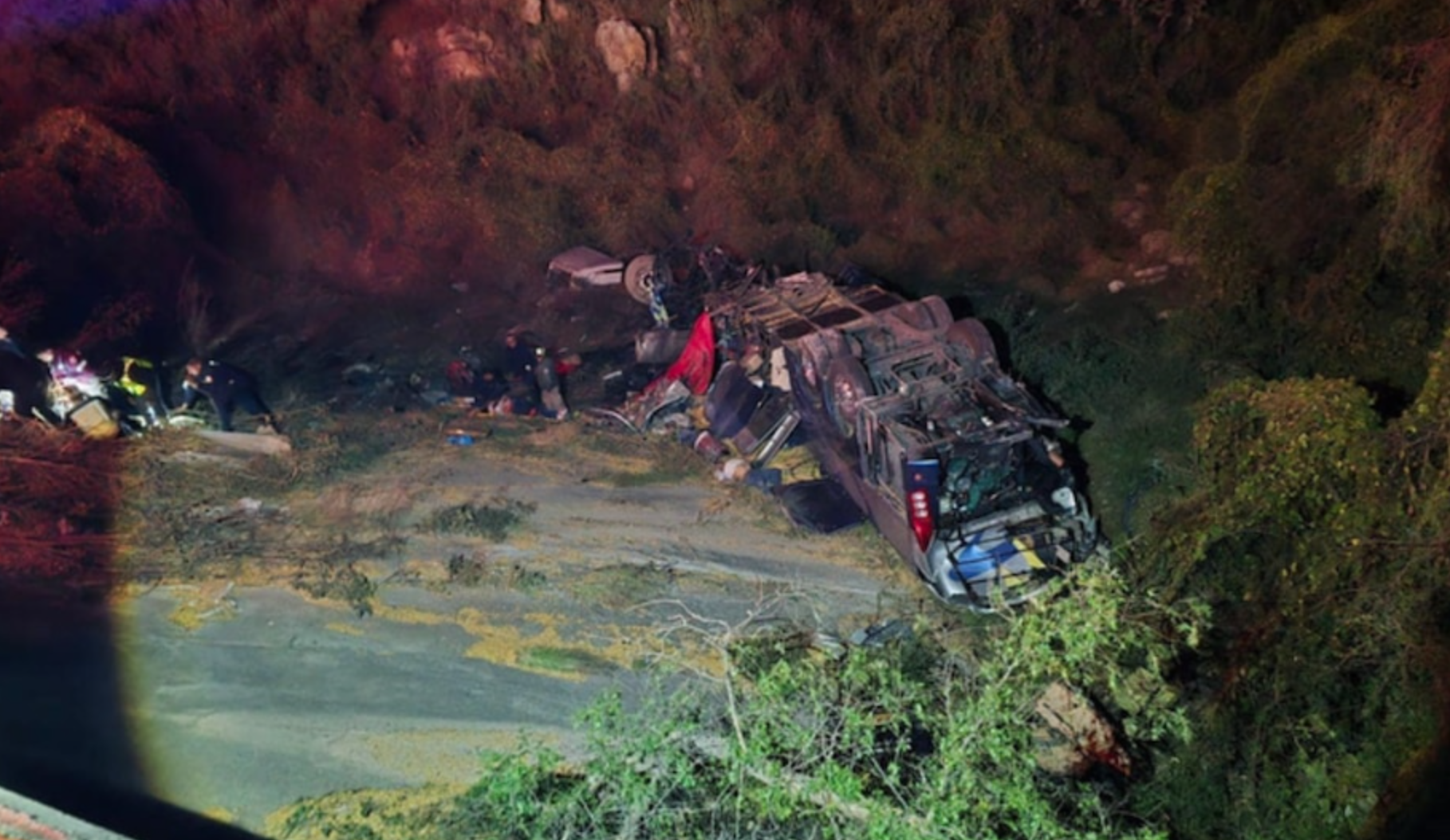 Accidente deja 24 personas muertas en Nayarit